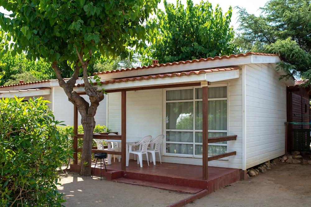 Camping Resort Els Pins Мальграт-де-Мар Экстерьер фото