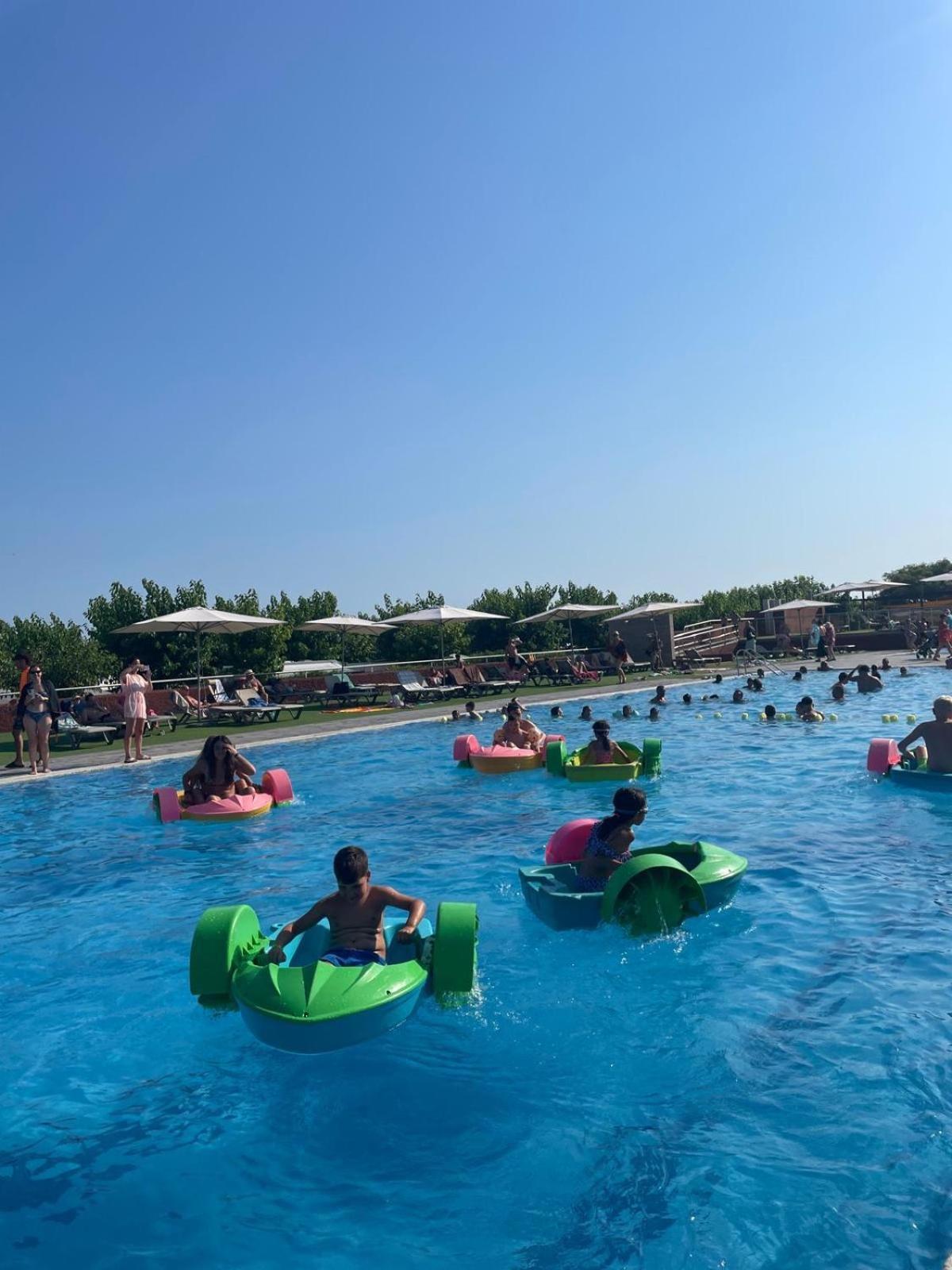 Camping Resort Els Pins Мальграт-де-Мар Экстерьер фото