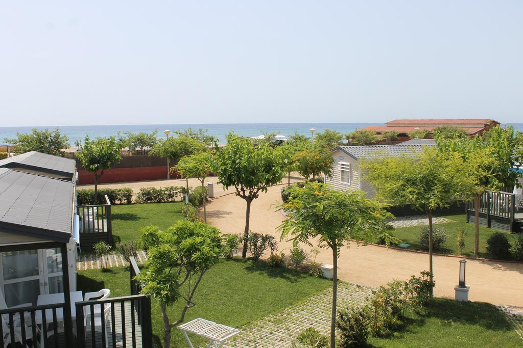 Camping Resort Els Pins Мальграт-де-Мар Экстерьер фото