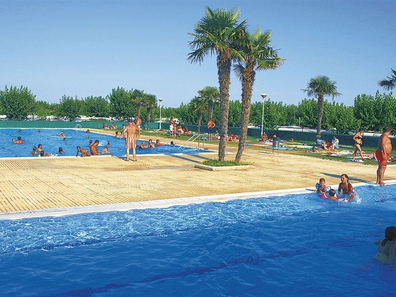 Camping Resort Els Pins Мальграт-де-Мар Экстерьер фото
